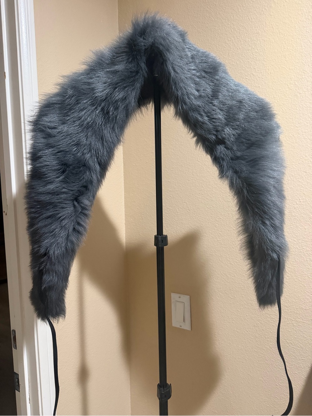 UGG Gray Faux Fur Collar Scarf with Ties